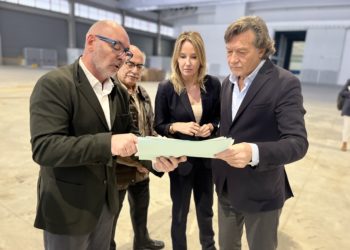 Comienza la instalación del módulo de atletismo del Ifevi, que estará listo en 40 días