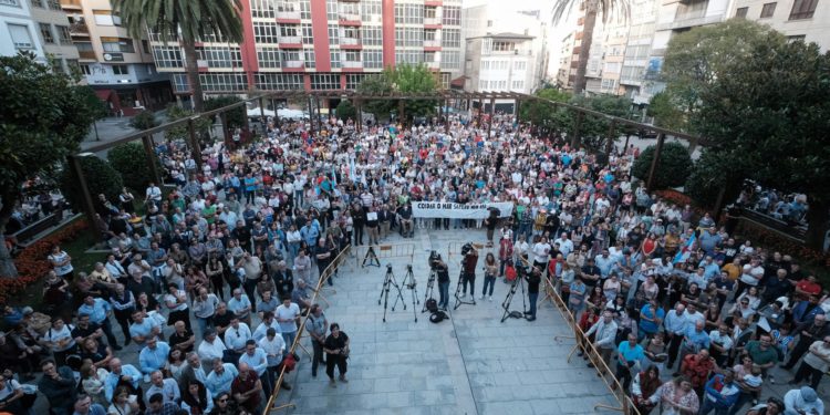 Grito unánime del sector, partidos y sociedad: «No al veto europeo a la pesca de fondo»