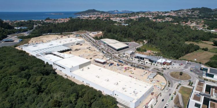 Marcas del área comercial Nasas Nigrán empiezan a configurar sus plantillas ante la inminente apertura