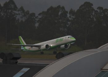 Binter amplía su oferta para volar entre Vigo y Canarias en los puentes de diciembre