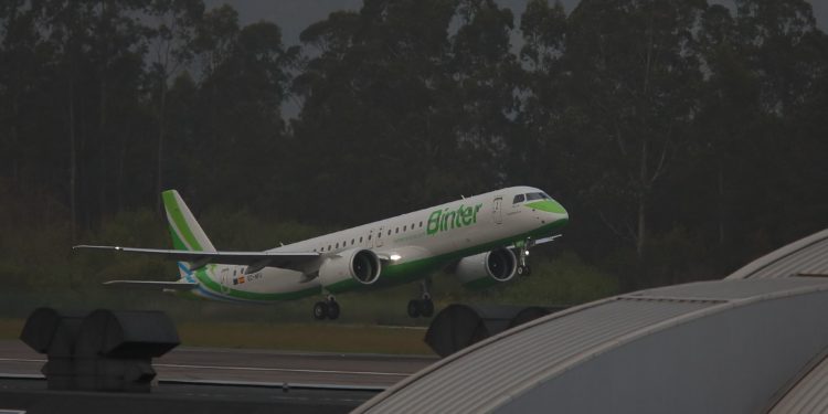 Binter amplía su oferta para volar entre Vigo y Canarias en los puentes de diciembre