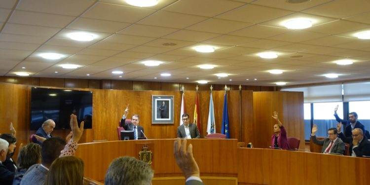 Vigo aprueba la dotación de fondos para dar 205 euros por estudiante para libros de texto