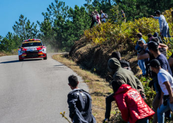 Víctor Senra no da margen a la sorpresa y gana el Rías