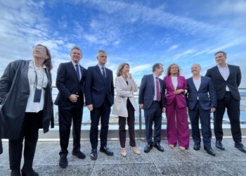 Transportes asegura en Vigo que aún “no hay cronograma de implantación” de los peajes en autovías