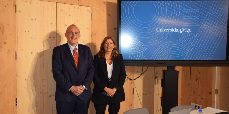 A taxa de matriculación de novo ingreso nas titulacións de grao da UVigo acada o 99%