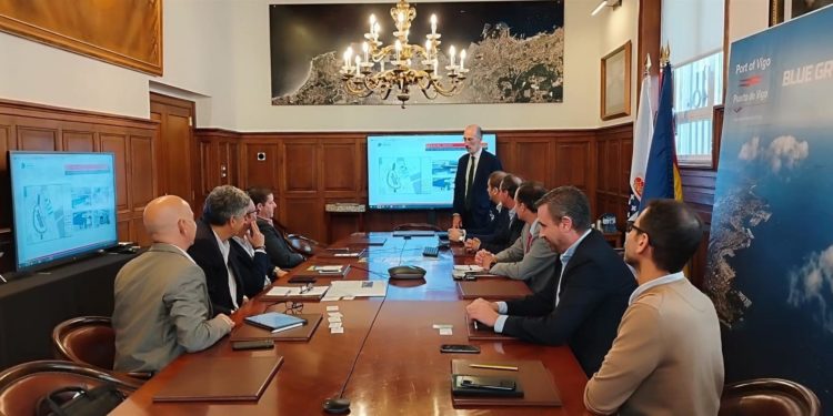 La asociación provincial de gasolineras participará en la primera estación de hidrógeno del puerto de Vigo