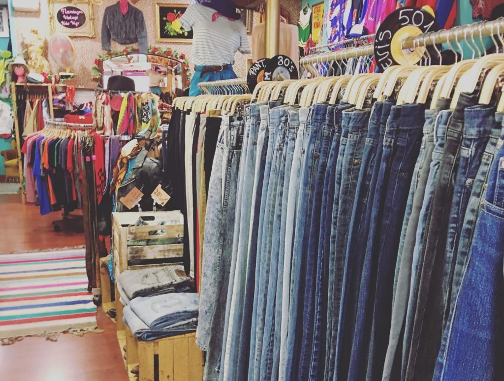 Tigre italiano energía Las tiendas de ropa al peso y vintage son tendencia en Vigo