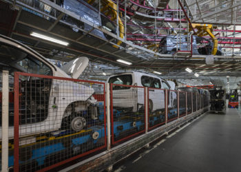 Stellantis Vigo acaba octubre parando su producción