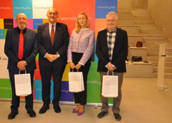 A UVigo recoñece a colaboración de Stellantis na formación de 350 estudantes de enxeñaría