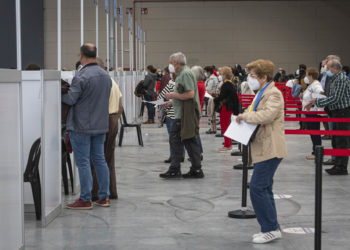 Galicia reabrirá los recintos de vacunación masiva contra la Covid-19 este viernes
