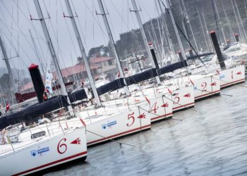 Los 18 mejores equipos de crucero de España compiten por el título nacional en Baiona