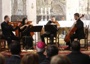 La Colegiata vuelve a convertirse en escenario de conciertos con un recital de la OV430