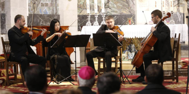 La Colegiata vuelve a convertirse en escenario de conciertos con un recital de la OV430