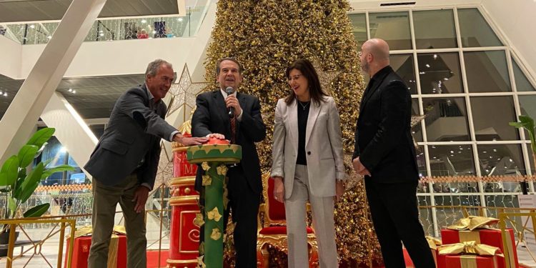 La Navidad de Vigo también enciende el «Planeta Vialia» con «decreto de Caballero»