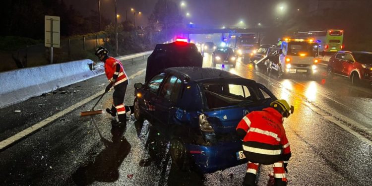 La jueza retira el carnet al conductor que circuló en sentido contrario por la AP-9 y dio positivo