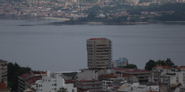 La solicitud de las ayudas para libros de texto en Vigo queda pendiente de un trámite