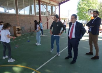 Guía para pedir la ayuda de 205 euros que Vigo dará a cada estudiante: plazos, requisitos y papeleo