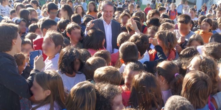 Vigo está “cerrando” las bases para que se puedan pedir los 205 euros por estudiante para libros