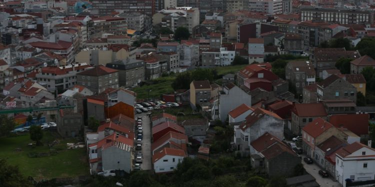 Vigo recibe 6,4 millones de fondos europeos para rehabilitar viviendas en doce zonas de la ciudad