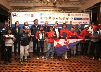 La flota del Mediterráneo se impone en el Meeting Ciudad de Vigo