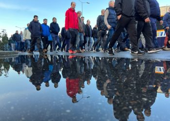 El sector naval muestra su “rabia” en Vigo y exige más medidas de seguridad en el trabajo