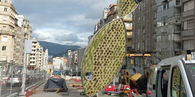 La Gran Vía de Vigo, con su ‘Pezseto’ ya listo, volverá a disponer de cuatro carriles la próxima semana