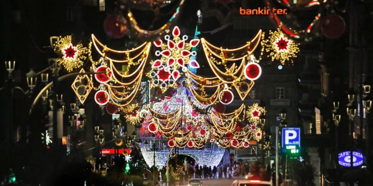 Aforo limitado, pantallas gigantes y corte de tráfico de 7 horas para el encendido de la Navidad de Vigo