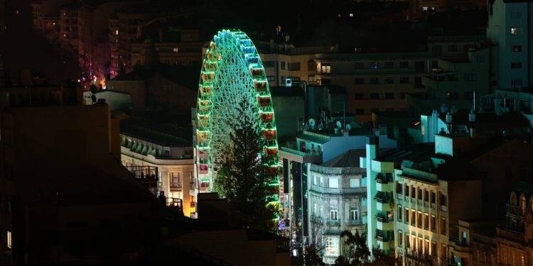 Vigo vive su cuarto sábado de Navidad con lleno e ‘invasión’ lusa