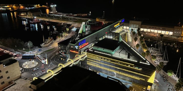 Vigo vive su cuarto sábado de Navidad con lleno e ‘invasión’ lusa