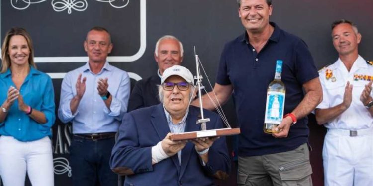 Vigo pierde al pionero del periodismo náutico: la última virada de Dury Alonso