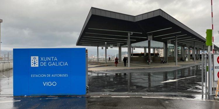 Vigo estrena la ansiada conexión de la estación intermodal: tren y autobús se citan en Urzaiz