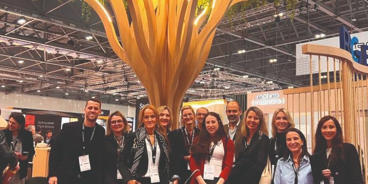 La empresa viguesa Regenasa, premio al mejor stand en Londres