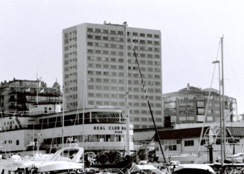 Mastodontes urbanos en Vigo