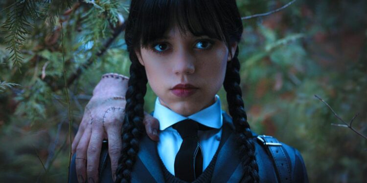 Por qué «Miércoles» se ha convertido en una serie de culto