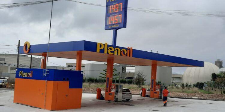 Plenoil reforzará su expansión en Vigo en 2023: ya fija su cuarta gasolinera de bajo coste