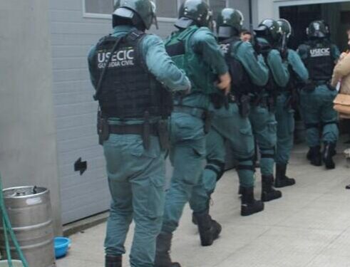 Detenidos por tráfico de armas de fuego tras investigar a un comprador de la provincia de Pontevedra