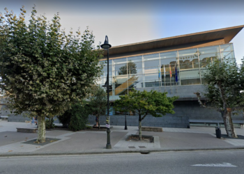 PP y PSOE descartan un moción de censura contra la alcaldesa de Cangas pero piden su dimisión