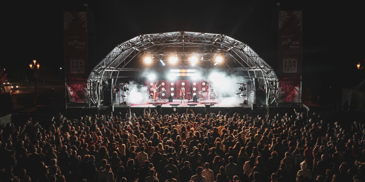 Iván Ferreiro y Xoel López encabezarán un Barbeira Season Fest con cinco días de conciertos