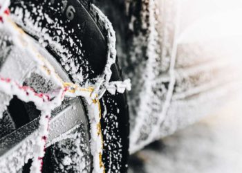 ¿Cómo elegir y colocar una cadena de nieve para el coche?