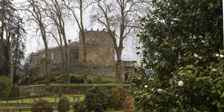 Un nuevo proyecto de iluminación en el Castelo de Soutomaior permitirá reducir en un 70% el consumo