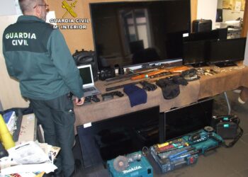 Cuatro detenidos por una oleada de robos con fuerza en viviendas en la zona de Ponteareas