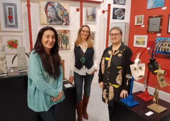 Exposición colectiva de Nadal no Centro Comercial Camelias: arte para todos os públicos