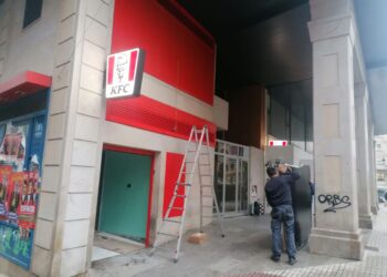 Todos los detalles del nuevo Kentucky Fried Chicken que abre mañana en el centro de Vigo