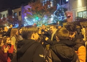Así fue el segundo e inesperado encendido de luces de la Navidad de Vigo con el alcalde