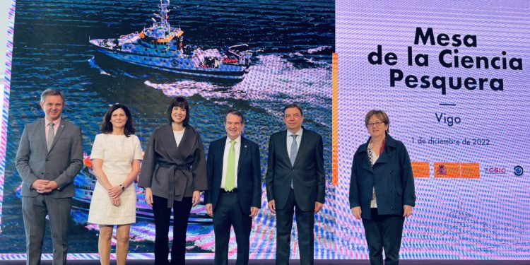 El Gobierno erige a Vigo como “la capital pesquera de la UE” en la primera reunión de la Mesa de la Ciencia