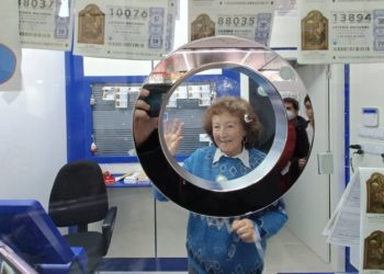 El Gordo pasa por Vigo y O Porriño con sendos décimos vendidos