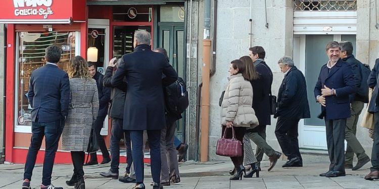 Degustación de las delicias de la ría de Vigo antes de inaugurar Nasas Nigrán