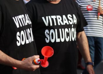 La plantilla de Vitrasa cambia los horarios de sus paros y convoca concentraciones frente al ayuntamiento