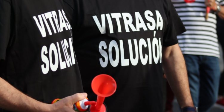 La plantilla de Vitrasa cambia los horarios de sus paros y convoca concentraciones frente al ayuntamiento