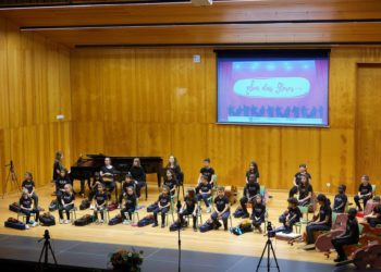 La orquesta infantil Son das Flores de Vigo busca financiación para brindar “igualdad de oportunidades”